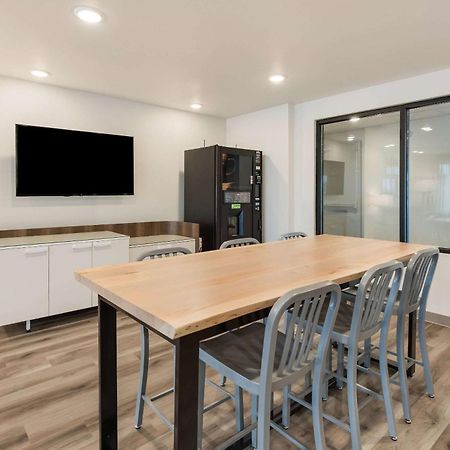 Woodspring Suites Meridian Luaran gambar